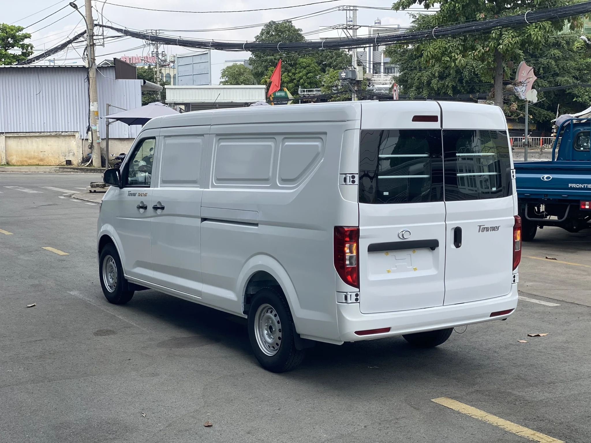 Hình xe van TF480 AT thùng 2m9