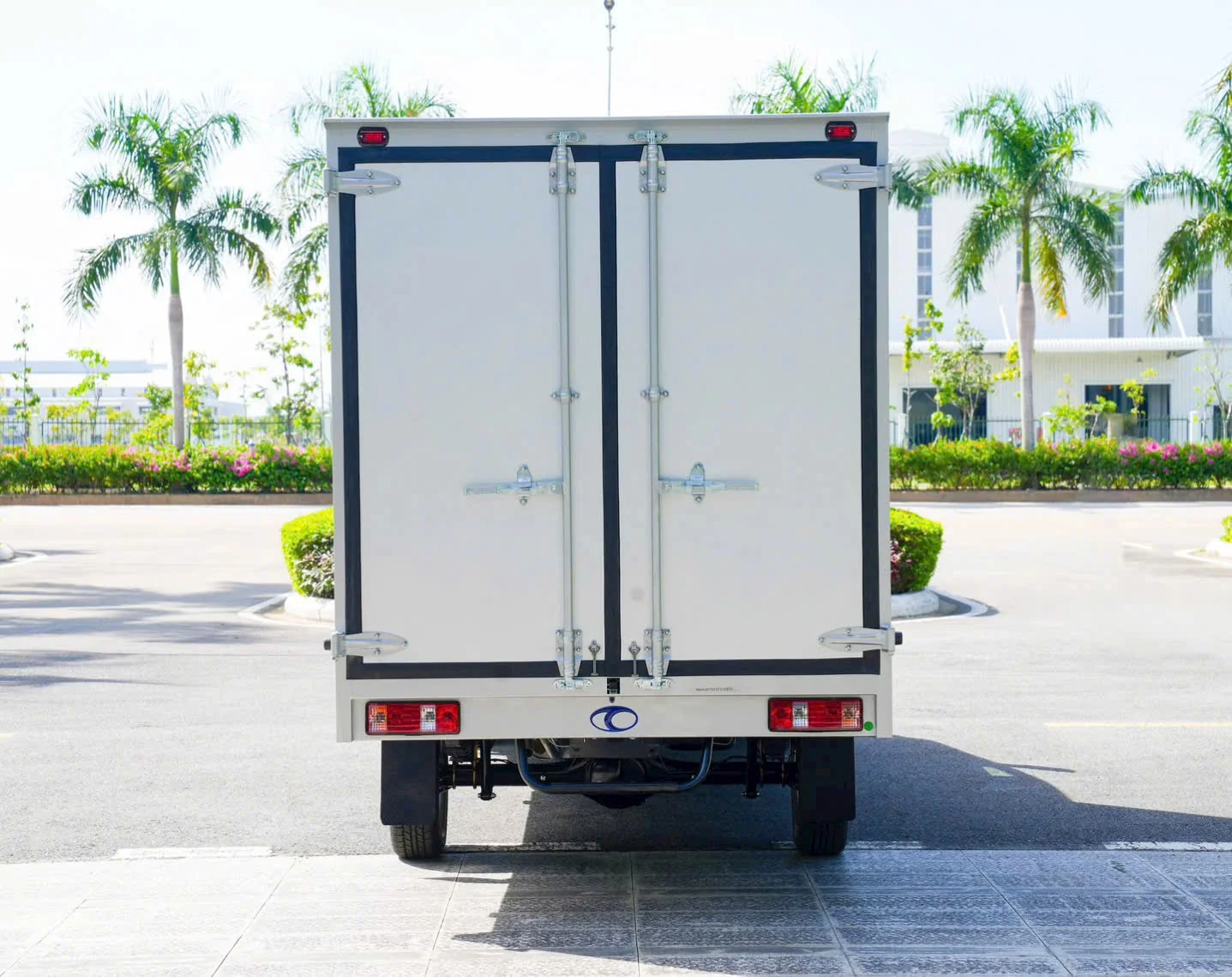 Hình xe tải T1-2.8 Hình xe tải T1-2.8